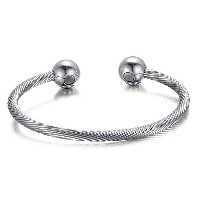 Einstellbarer Charme Kupferarmarm Mit Goldenen Knöpfen