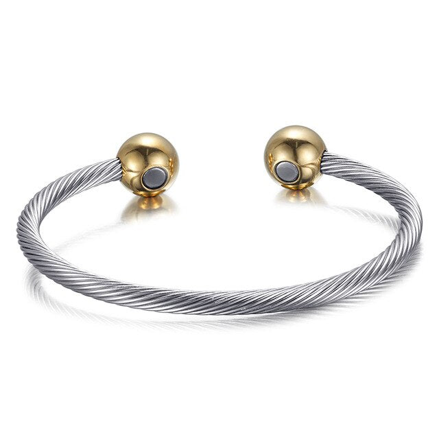 Einstellbarer Charme Kupferarmarm Mit Goldenen Knöpfen