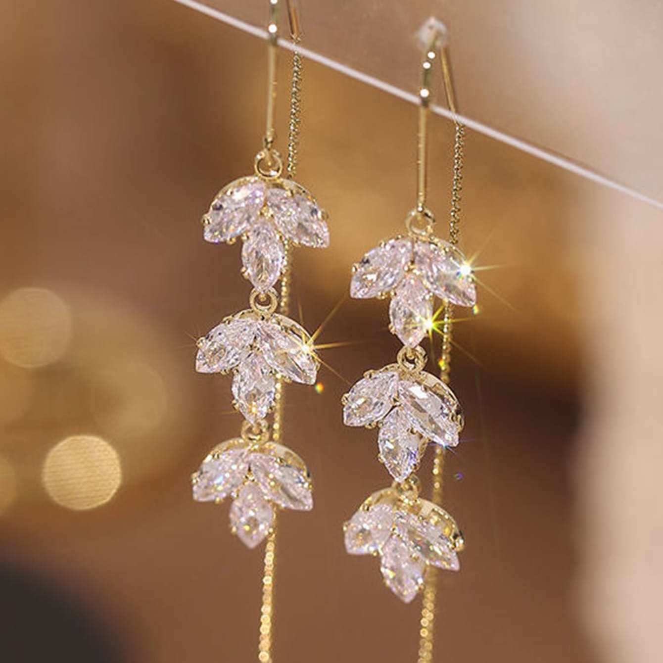 Treten Sie In Die Natur 14K Gold Plated Dangle Ohrringe