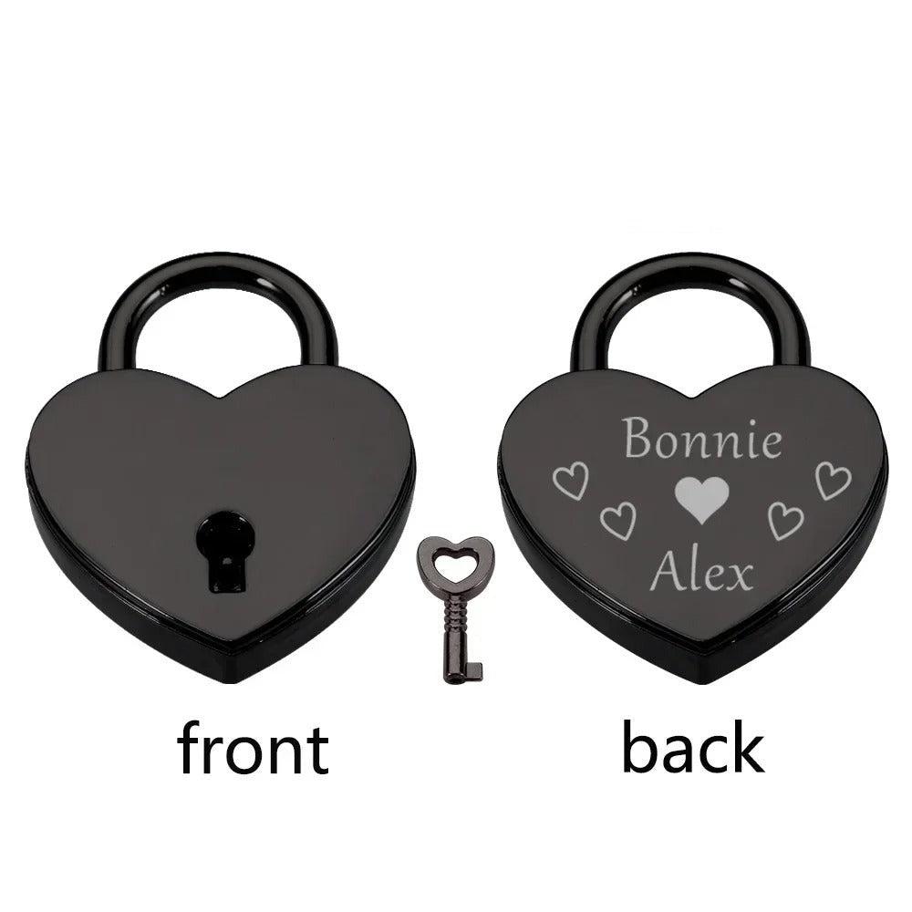 Liebesschloss mit Gravur