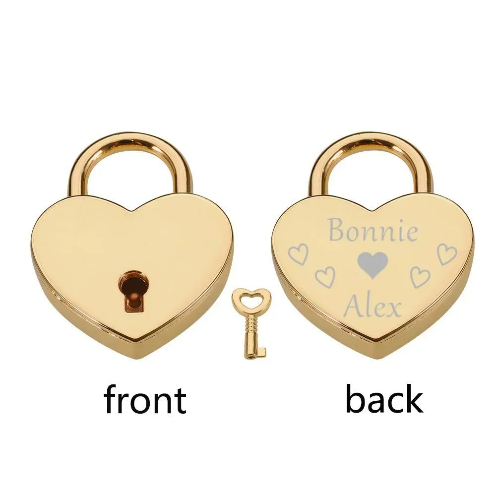 Liebesschloss mit Gravur