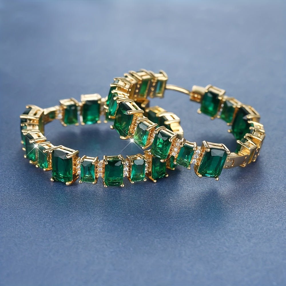 Viola Emerald Shine Hoops